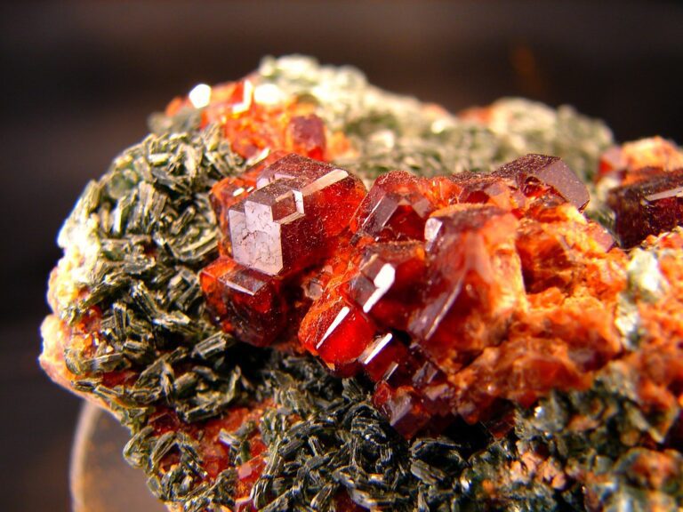 Grossular Garnet (288)2