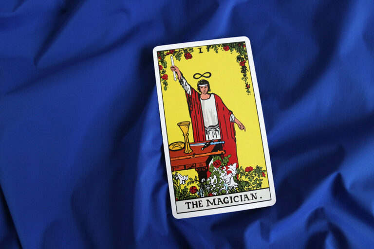 the magician kata tarota