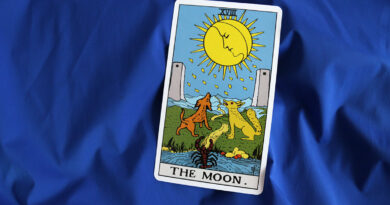 the moon tarot znaczenie