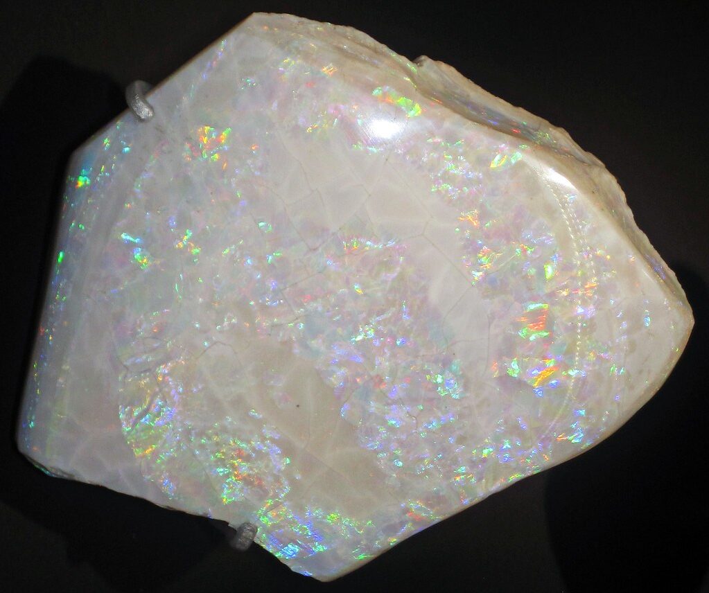 biały opal