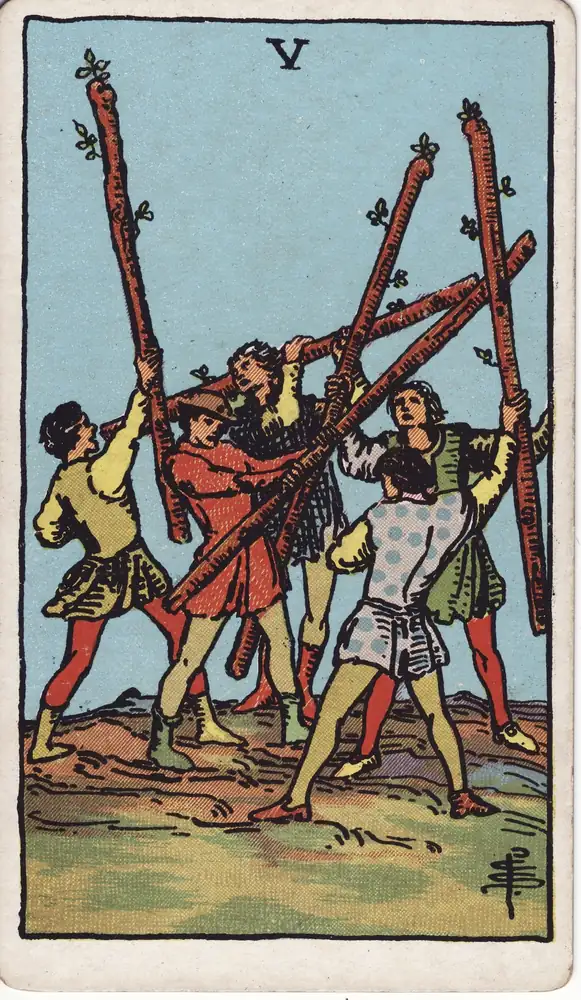 Karta tarota „Piątka Buław tarot – znaczenie karty Five of Wands” z talii Rider–Waite–Smith.