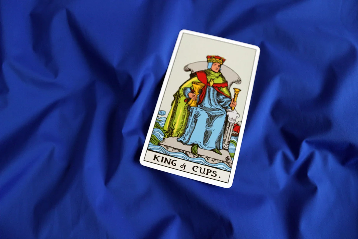 Król Kielichów tarot – znaczenie karty King of Cups
